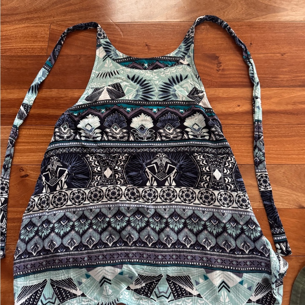 Roxy Navy and White Patterned Top
